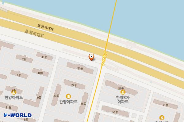 강남구 압구정 나들목 앞 가로등형 충전기 위치 지도 — 서울특별시 강남구 압구정로 321